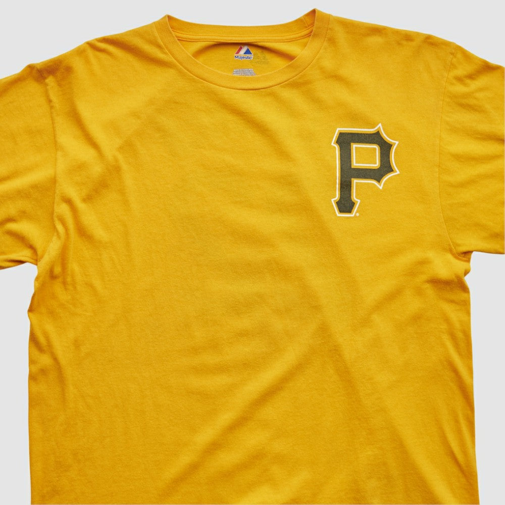 Pittsburgh Pirates Majestic 2000s T-shirt Lifestyle