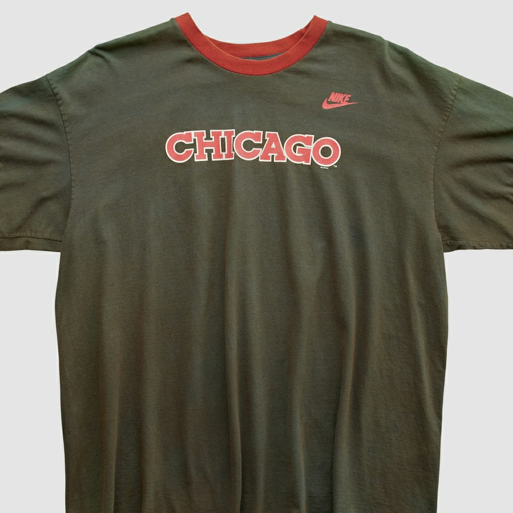 Nike - Chicago Bulls 2000s T-shirt - Olive Vintage