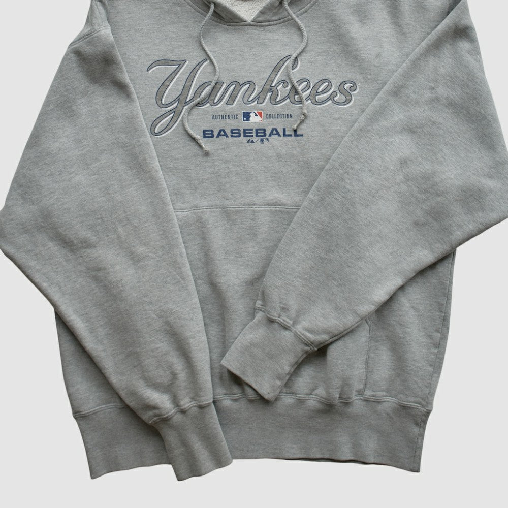 New York Yankees Majestic 2000s Hooded Pullover Sweatshirt discount