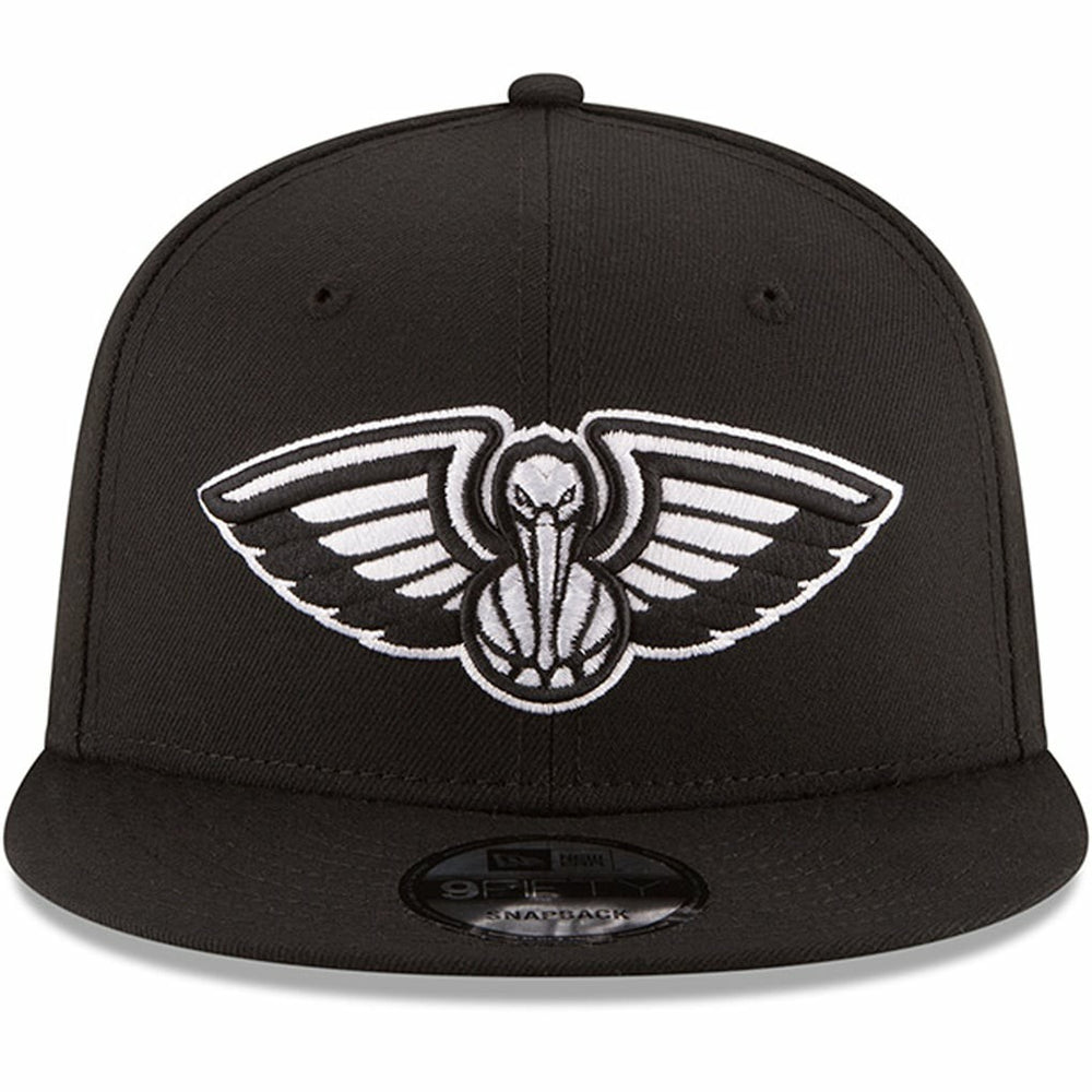 New Era - New Orleans Pelicans Black & White Logo 9FIFTY Adjustable Snapback Hat - Black