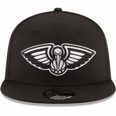 New Era - New Orleans Pelicans Black & White Logo 9FIFTY Adjustable Snapback Hat - Black