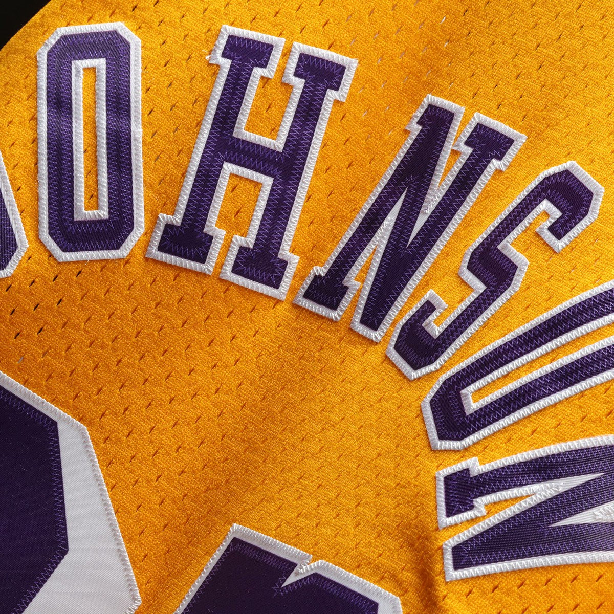 Mitchell & Ness - Magic Johnson Los Angeles Lakers 1984/85 Hardwood Classics Swingman Jersey - Gold