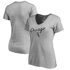 Chicago White Sox Women's Team Lockup T-Shirt Lifestyle