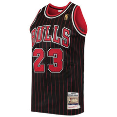 Mitchell & Ness - Michael Jordan Chicago Bulls 1996/97 Hardwood Classics Authentic Jersey - Black