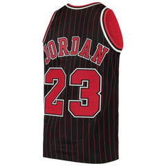 Mitchell & Ness - Michael Jordan Chicago Bulls 1996/97 Hardwood Classics Authentic Jersey - Black