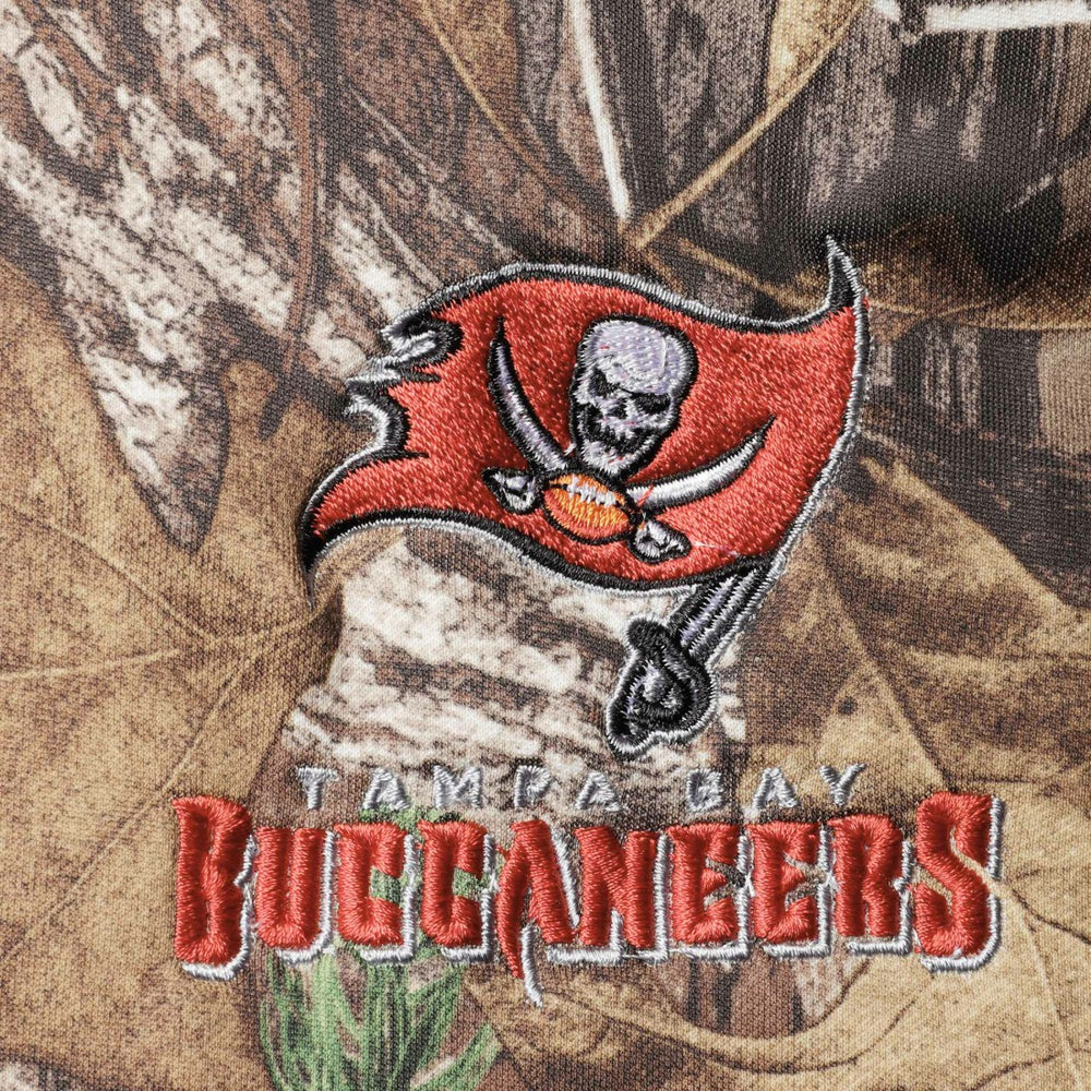 Tampa Bay Buccaneers Dunbrooke Circle Champion Tech Fleece Pullover Hoodie Realtree Camo - NFL