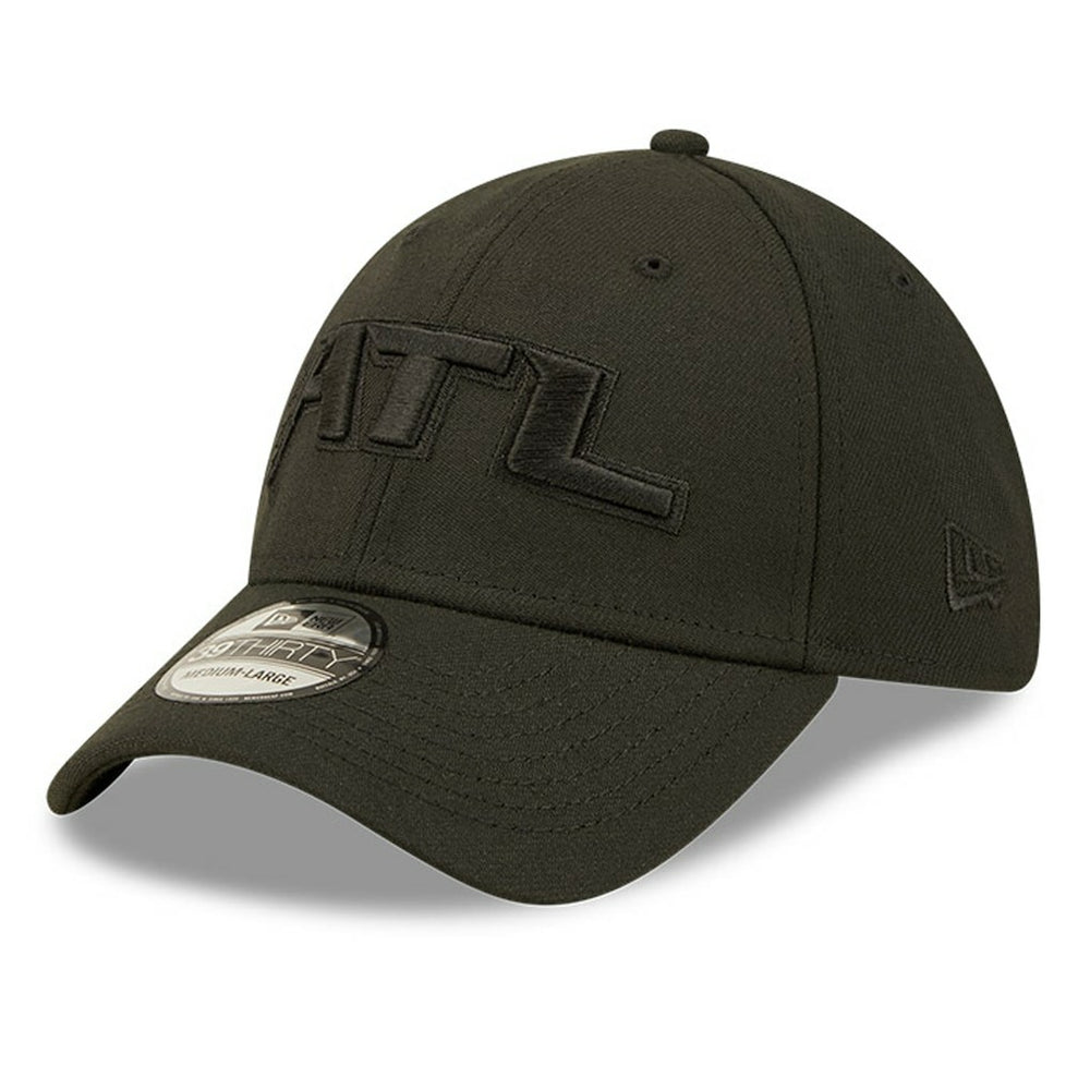 Atlanta Falcons New Era Black On Black Alternate Logo 39THIRTY Flex Hat - NFL