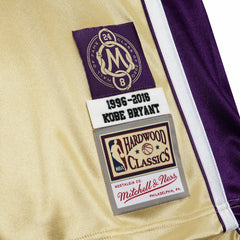 Mitchell & Ness - Kobe Bryant Los Angeles Lakers Hall of Fame Class of 2020 #8 Authentic Jersey - Gold