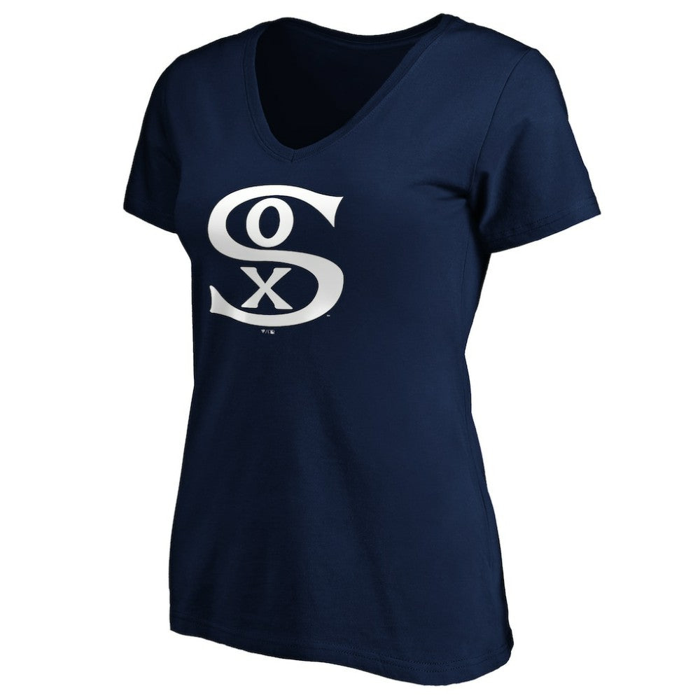 Chicago White Sox Women's Cooperstown Collection Huntington Logo V-Neck T-Shirt Lifestyle