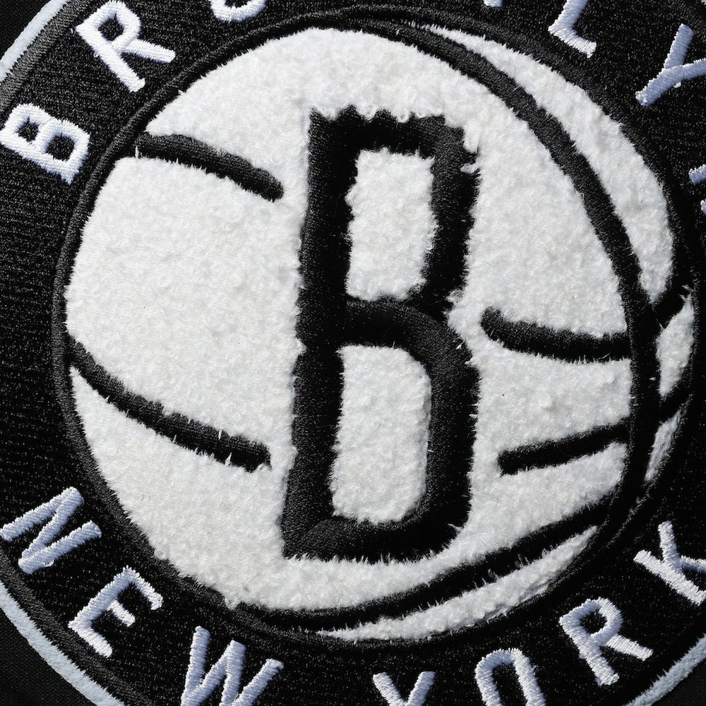 NBA - Brooklyn Nets Pro Standard Chenille Shorts - Black