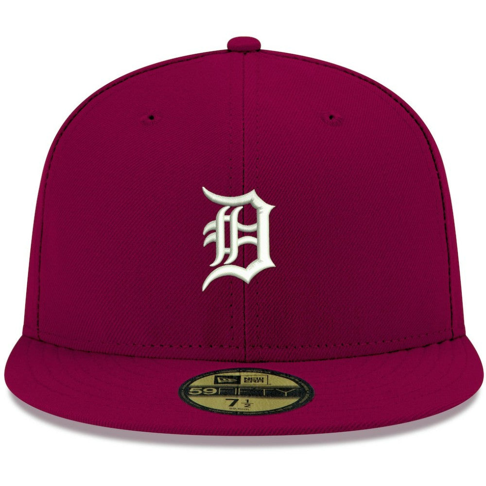 Detroit Tigers New Era White Logo 59FIFTY Fitted Hat Lifestyle