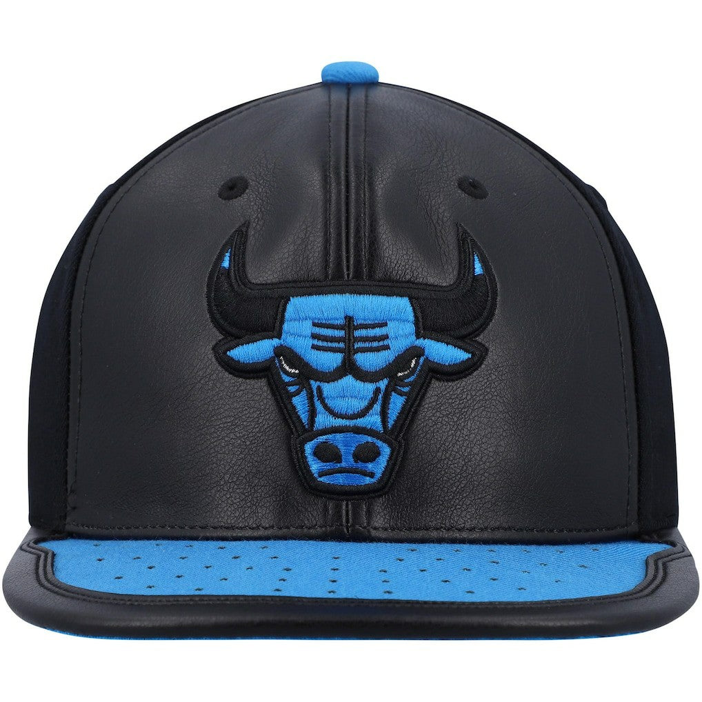 Mitchell & Ness - Chicago Bulls Day One Snapback Hat - Black/Royal