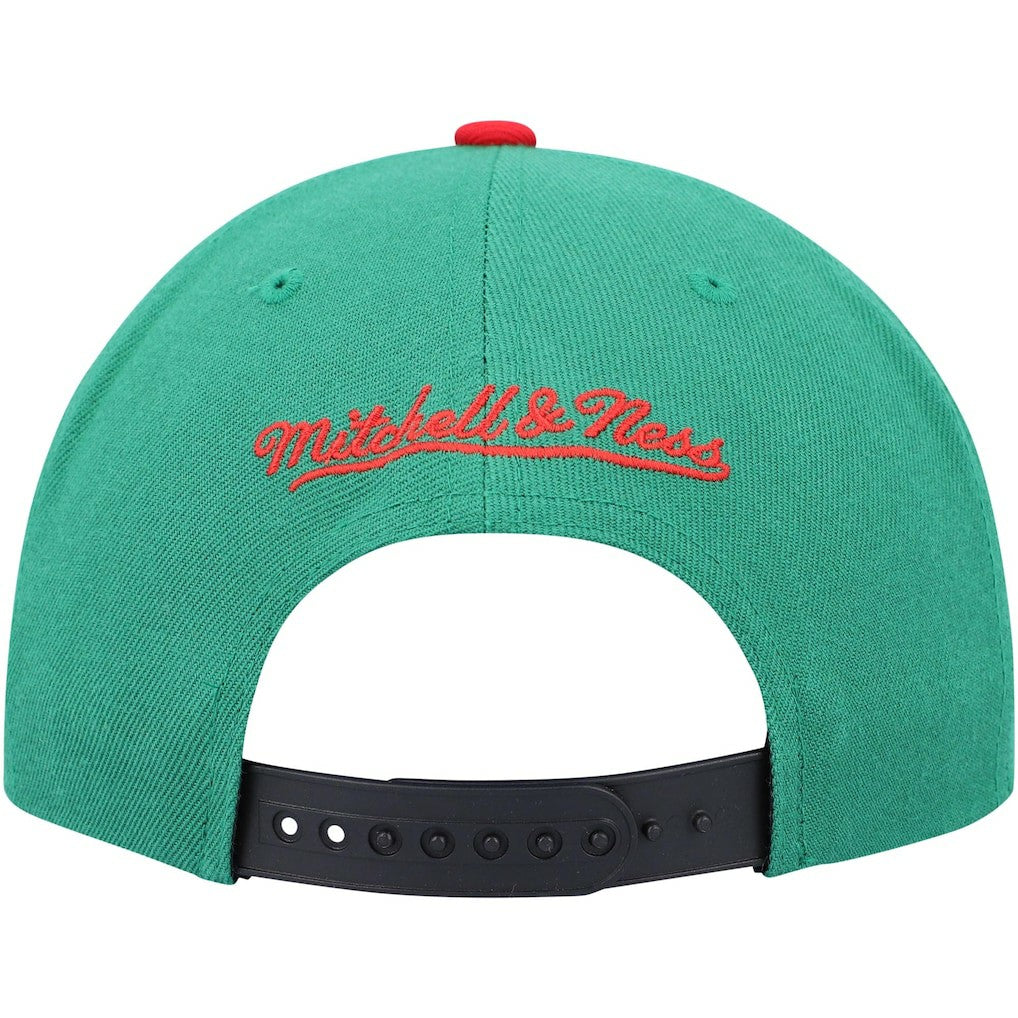 Mitchell & Ness - Chicago Bulls Day One Snapback Hat - Black/Green