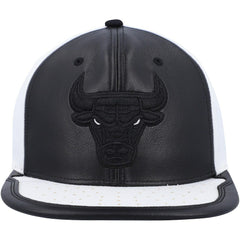 Mitchell & Ness - Chicago Bulls NBA Day One Snapback Hat - Black/White