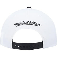 Mitchell & Ness - Chicago Bulls NBA Day One Snapback Hat - Black/White