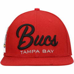 Tampa Bay Buccaneers Pro Standard LV Super Bowl Champions Script Wordmark Snapback Hat Red - NFL