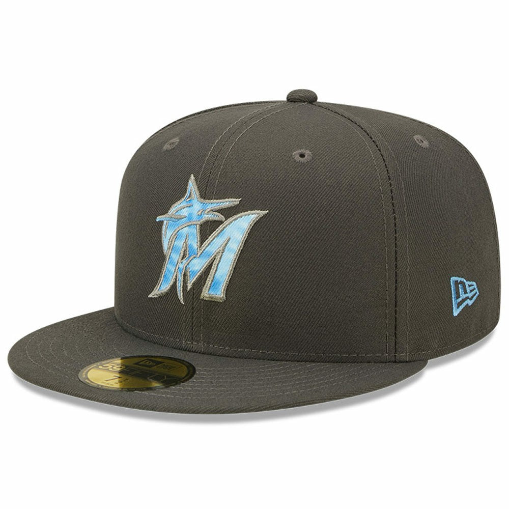 Miami Marlins New Era 2022 Father's Day On-Field 59FIFTY Fitted Hat Lifestyle