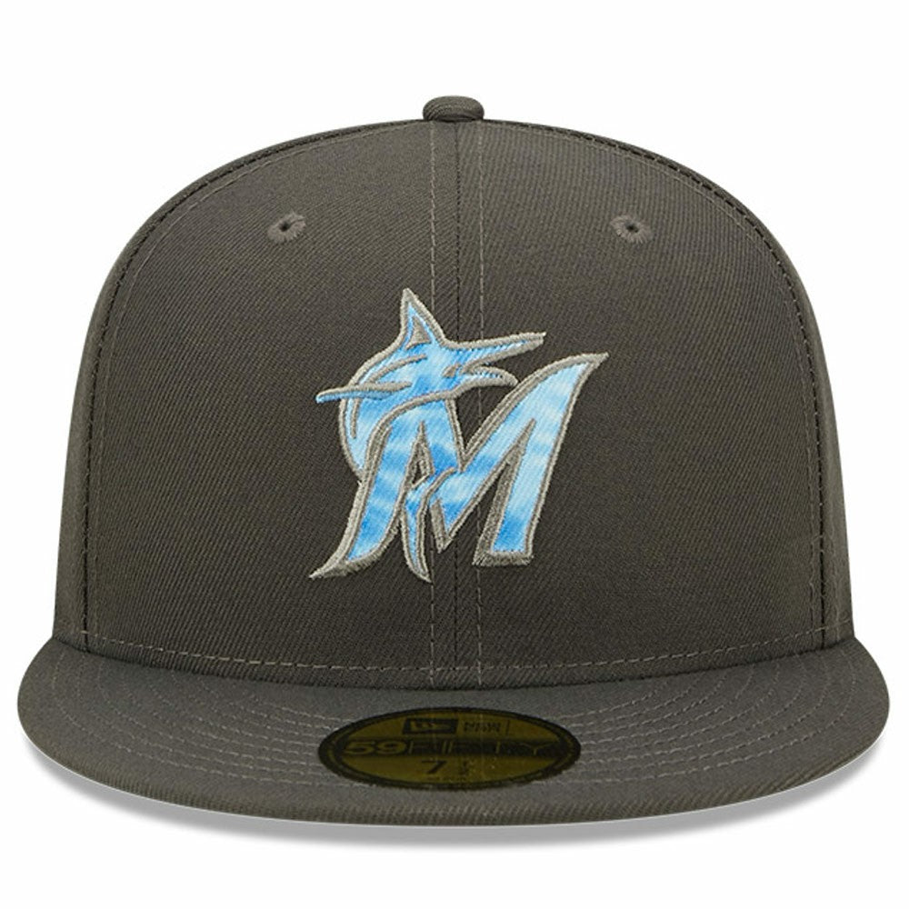 Miami Marlins New Era 2022 Father's Day On-Field 59FIFTY Fitted Hat Lifestyle