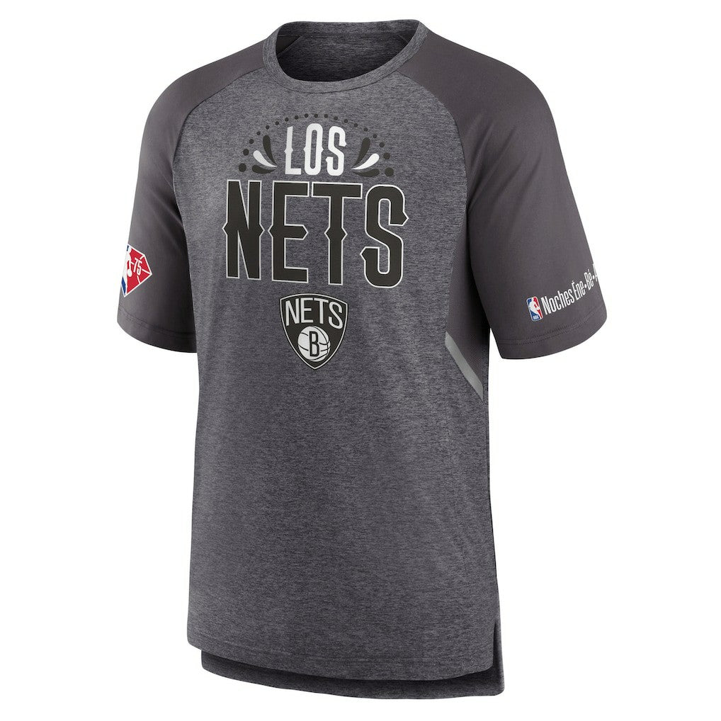 Fanatics - Brooklyn Nets 2022 Noches Ene-Be-A Core Shooting Raglan T-Shirt - Heathered Gray