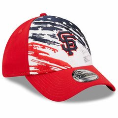 San Francisco Giants New Era 2022 4th of July 39THIRTY Flex Hat Lifestyle