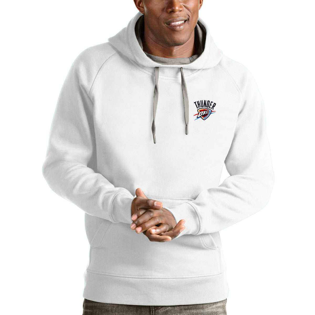 NBA - Oklahoma City Thunder Antigua Victory Pullover Hoodie - White