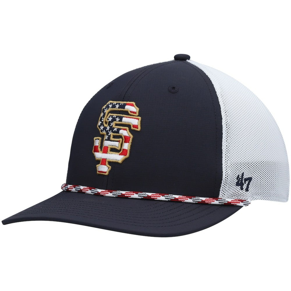 San Francisco Giants '47 Flag Fill Trucker Snapback Hat Lifestyle