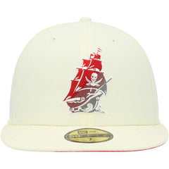 Tampa Bay Buccaneers New Era Chrome Color Dim 59FIFTY Fitted Hat Cream - NFL