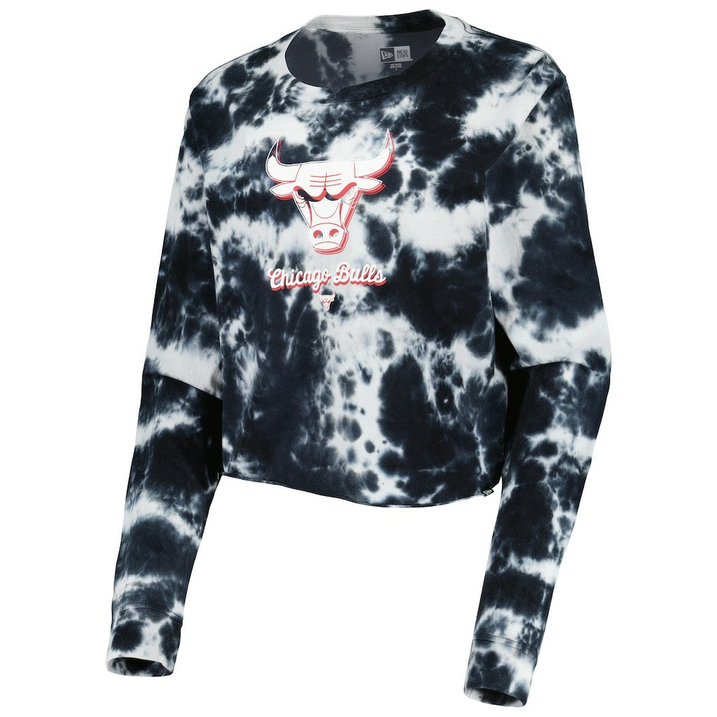 New Era - Chicago Bulls Women's Tie Dye Cropped Long Sleeve T-Shirt - Black