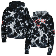 New Era - Chicago Bulls Women's Brushed Cotton Tie-Dye Pullover Hoodie - Black