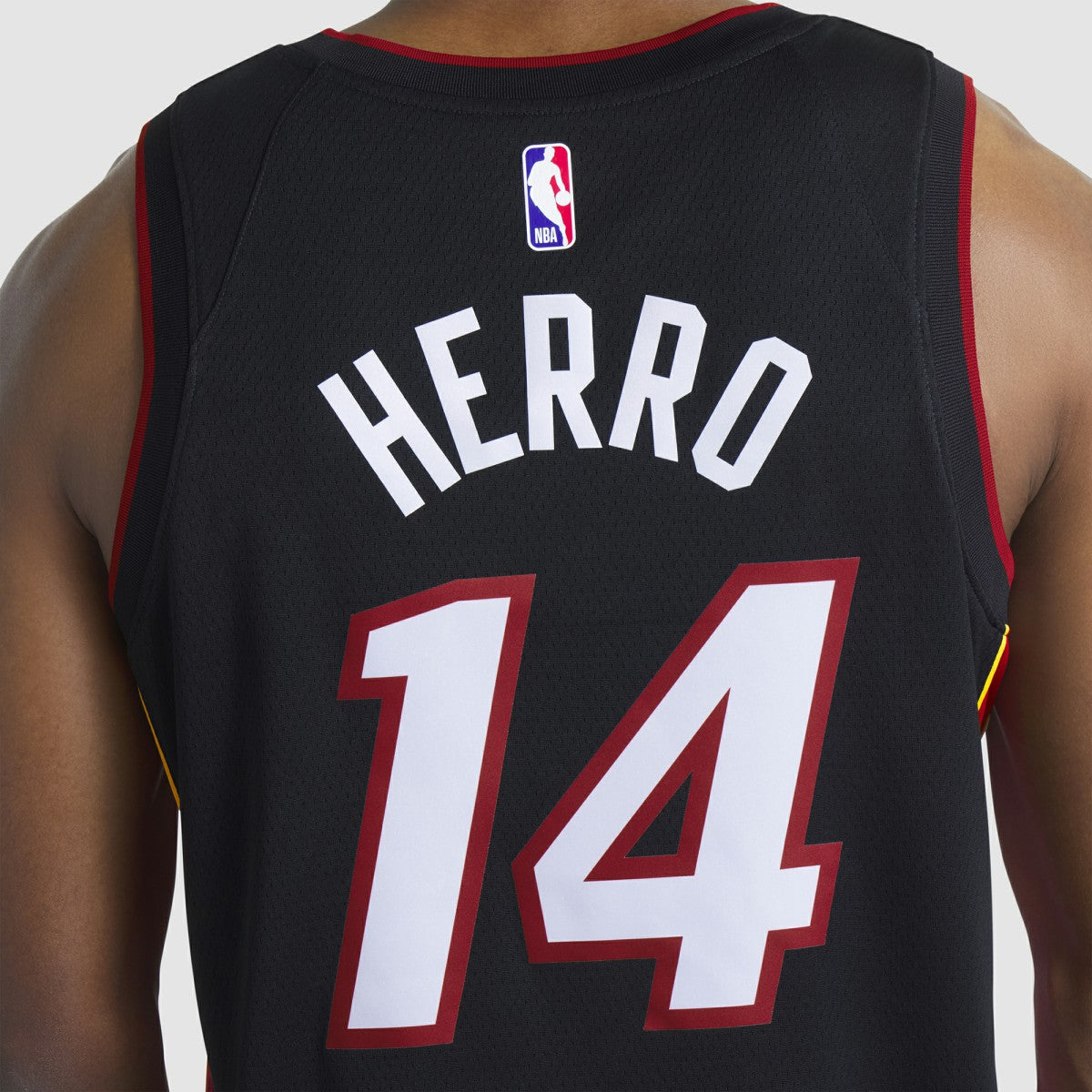 Nike - Tyler Herro Miami Heat Unisex Swingman Jersey - Icon Edition - Black