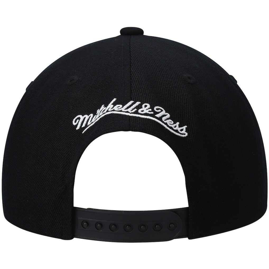 Mitchell & Ness - Golden State Warriors Hardwood Classics Script 2.0 Snapback Hat - Black