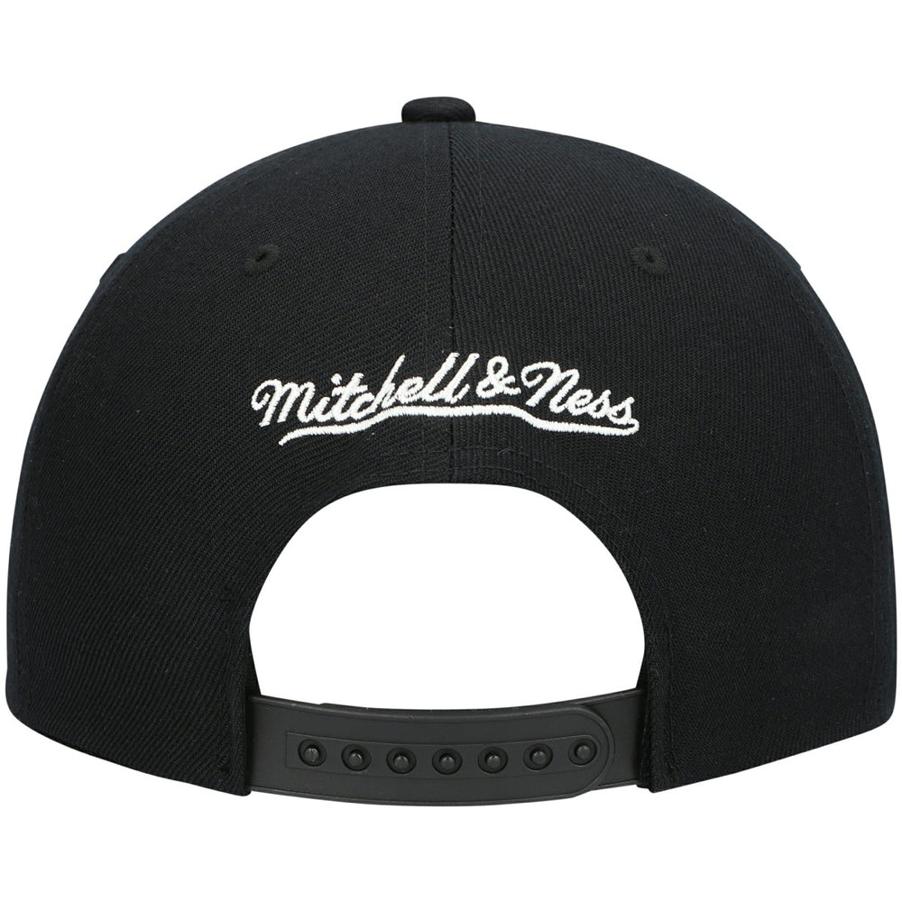 Mitchell & Ness - Memphis Grizzlies Hardwood Classics Script 2.0 Snapback Hat - Black