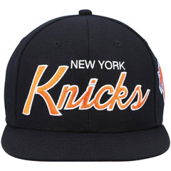 Mitchell & Ness - New York Knicks Hardwood Classics Script 2.0 Snapback Hat - Black