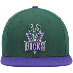 Mitchell & Ness - Milwaukee Bucks Hardwood Classics Team Two-Tone 2.0 Snapback Hat - Green/Purple