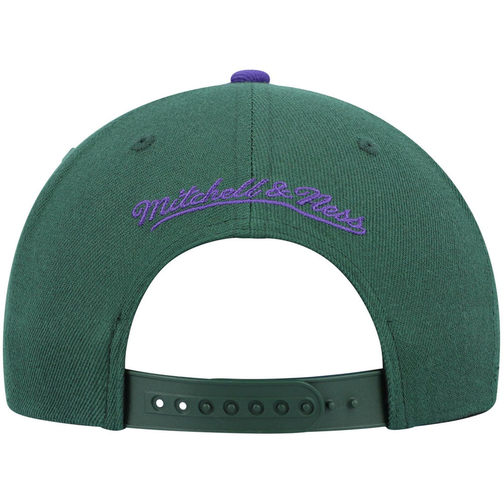 Mitchell & Ness - Milwaukee Bucks Hardwood Classics Team Two-Tone 2.0 Snapback Hat - Green/Purple