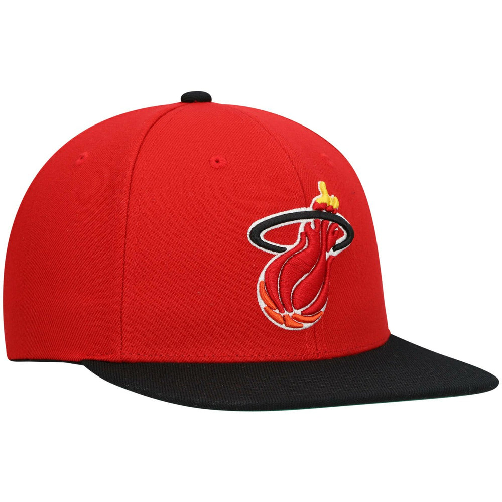 Mitchell & Ness - Miami Heat Hardwood Classics Team Two-Tone 2.0 Snapback Hat - Red/Black