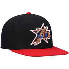 Mitchell & Ness - Philadelphia 76ers Hardwood Classics Team Two-Tone 2.0 Snapback Hat - Black/Red