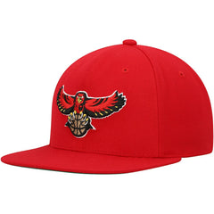 Mitchell & Ness - Atlanta Hawks Hardwood Classics Team Ground 2.0 Snapback Hat - Red