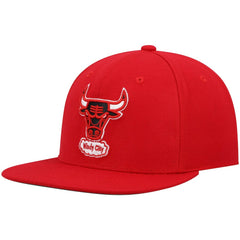 Mitchell & Ness - Chicago Bulls Hardwood Classics Team Ground 2.0 Snapback Hat - Red