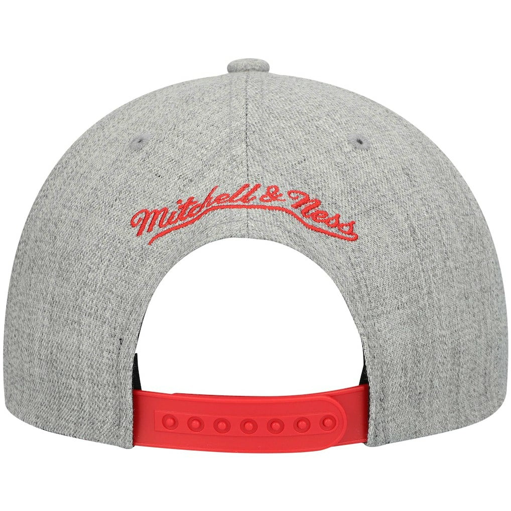 Mitchell & Ness - Atlanta Hawks Hardwood Classics Team 2.0 Snapback Hat - Heathered Gray