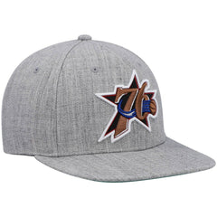 Mitchell & Ness - Philadelphia 76ers Hardwood Classics Team 2.0 Snapback Hat - Heathered Gray