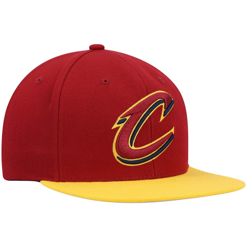 Mitchell & Ness - Cleveland Cavaliers Team Two-Tone 2.0 Snapback Hat - Wine/Gold