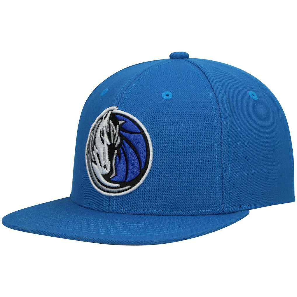 Mitchell & Ness - Dallas Mavericks Ground 2.0 Snapback Hat - Blue