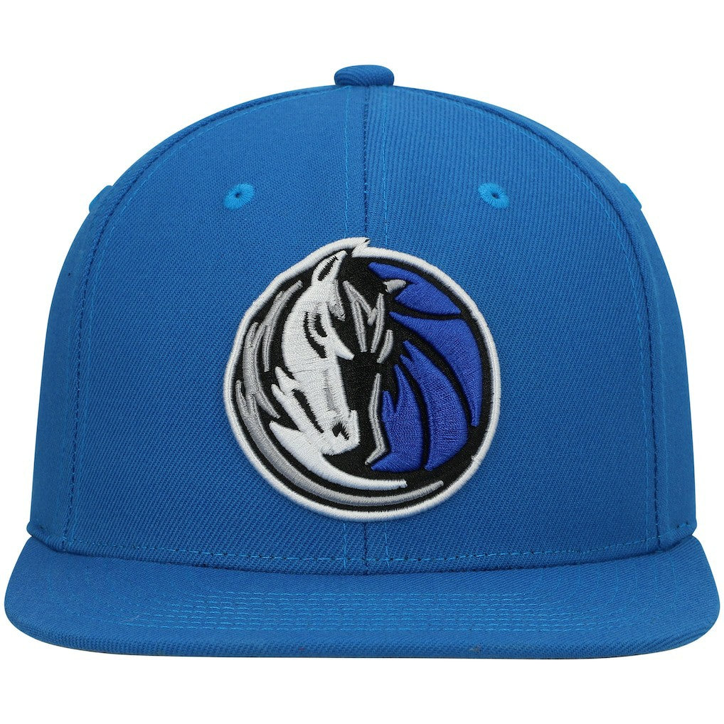 Mitchell & Ness - Dallas Mavericks Ground 2.0 Snapback Hat - Blue