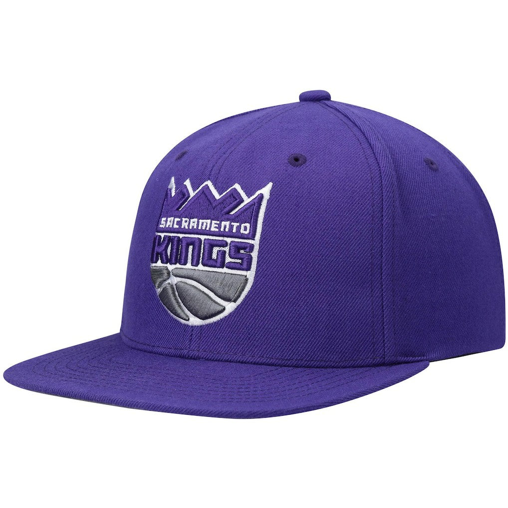 Mitchell & Ness - Sacramento Kings Ground 2.0 Snapback Hat - Purple