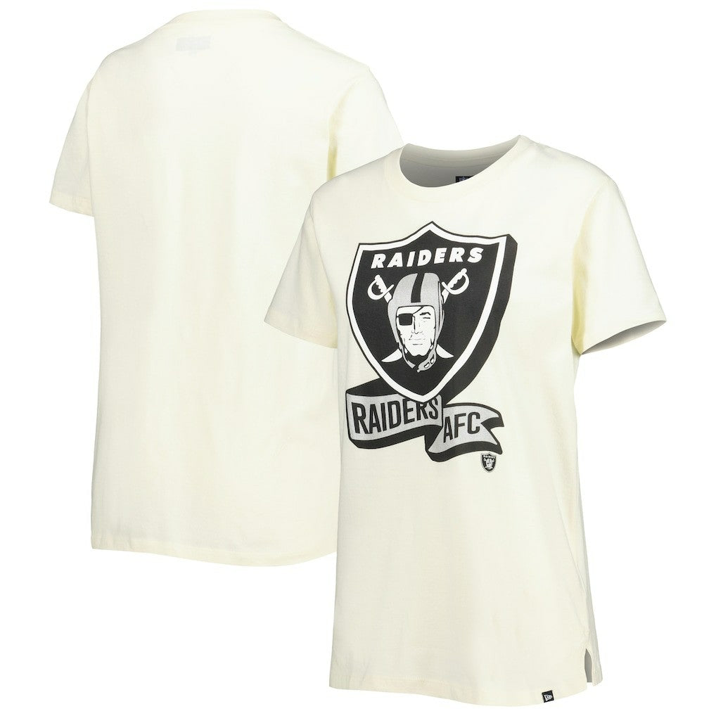 Las Vegas Raiders New Era Women's Chrome Sideline T-Shirt Cream - NFL