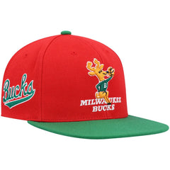 Mitchell & Ness - Milwaukee Bucks Hardwood Classics Snapback Hat - Red/Green