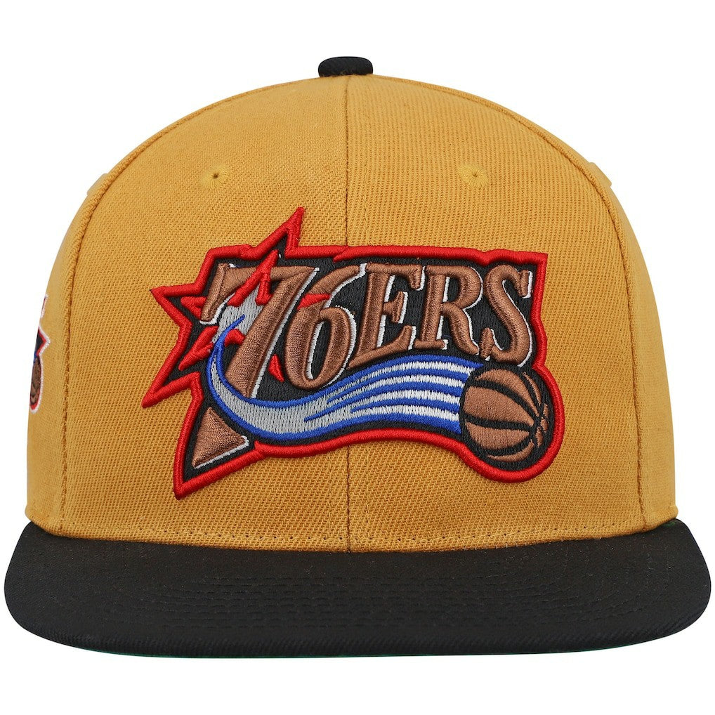 Mitchell & Ness - Philadelphia 76ers Hardwood Classics Snapback Hat - Gold/Black