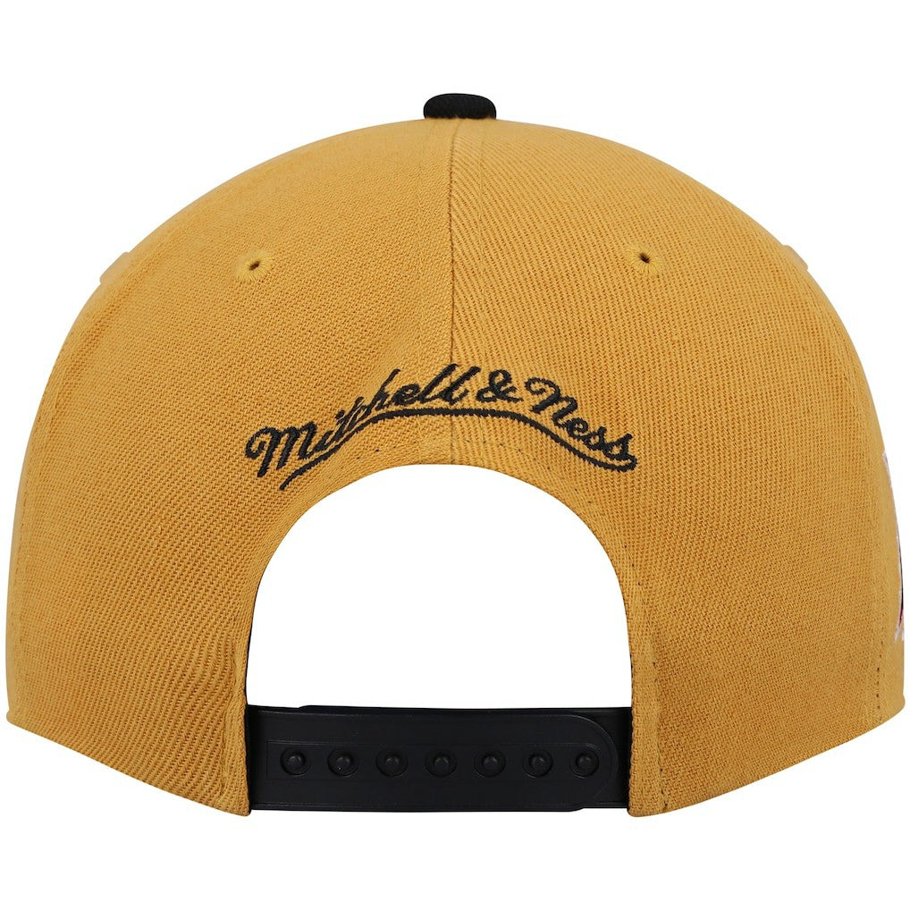 Mitchell & Ness - Philadelphia 76ers Hardwood Classics Snapback Hat - Gold/Black