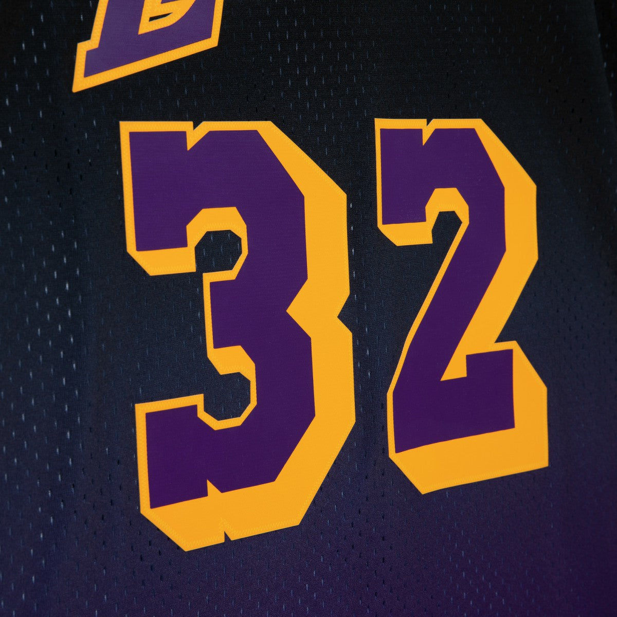 Mitchell & Ness - Magic Johnson Los Angeles Lakers 1984/85 Hardwood Classics Fadeaway Swingman Player Jersey - Purple/Black